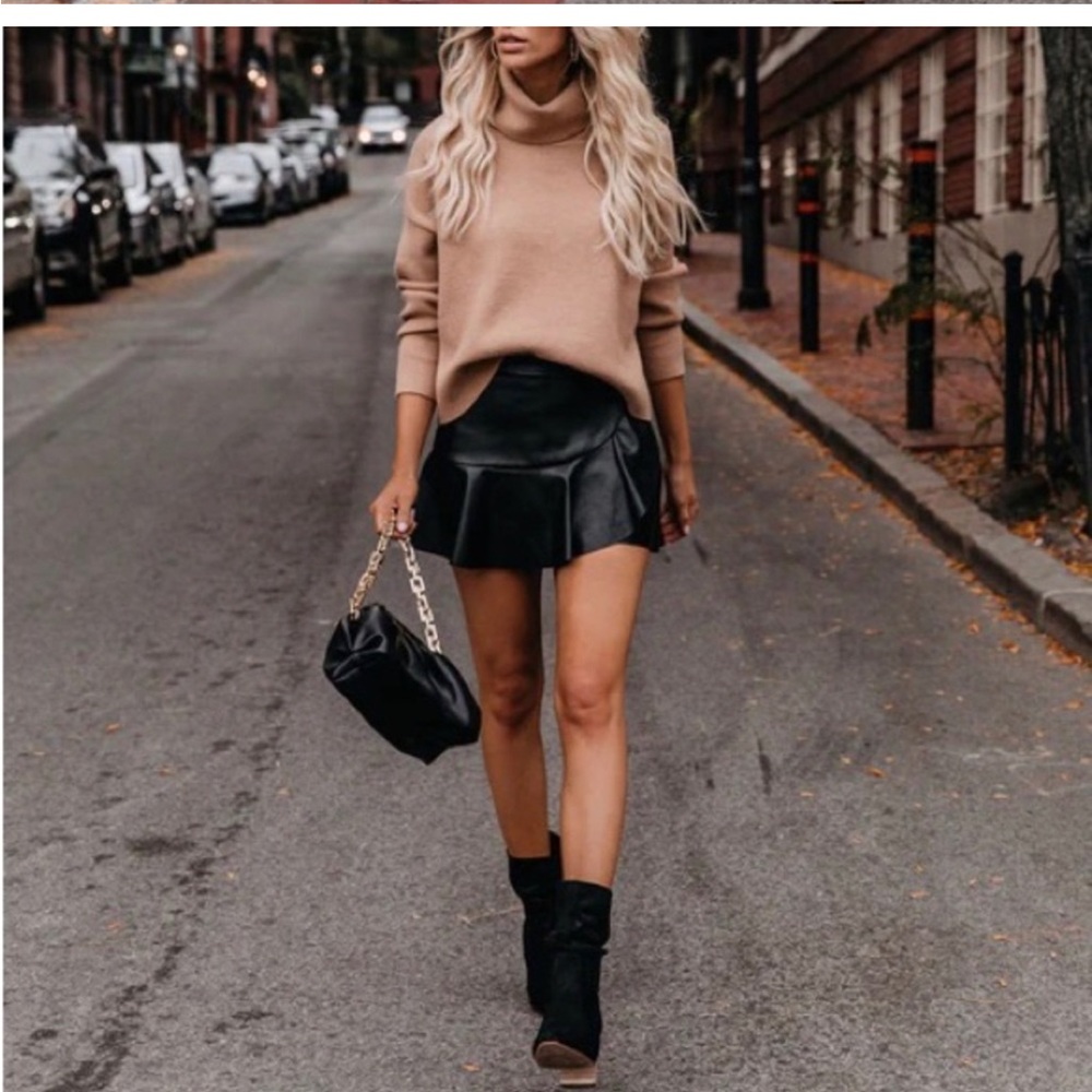 DO+BE, CLUELESS FAUX LEATHER MINI SKORT - BLACK, SMALL